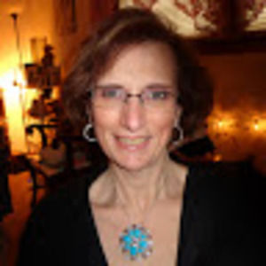 Meet your Posher, Lorie